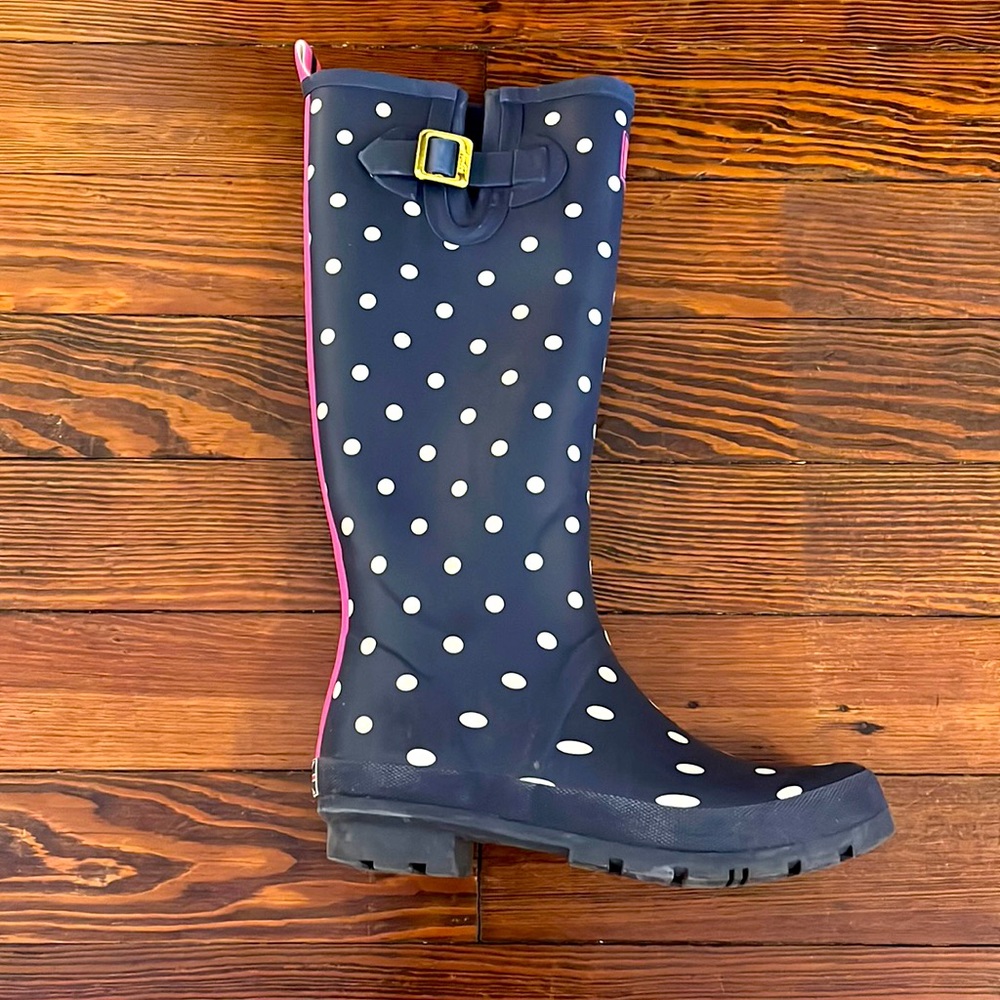 Almost brand new Joules tall rain boots in polka dot! US size 9, UK size 7.